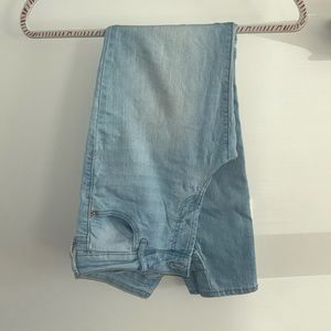 Light wash Super Skinner Ankle Jeans